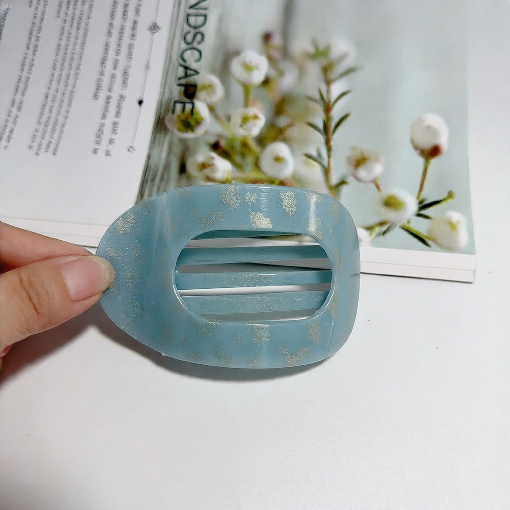 Flat and round hairpins