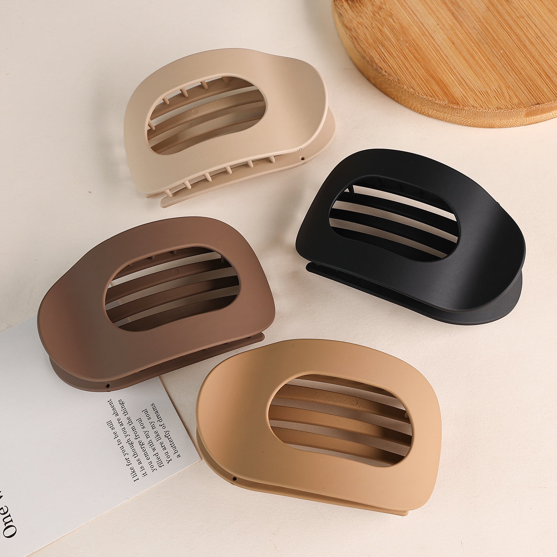 Flat and round hairpins