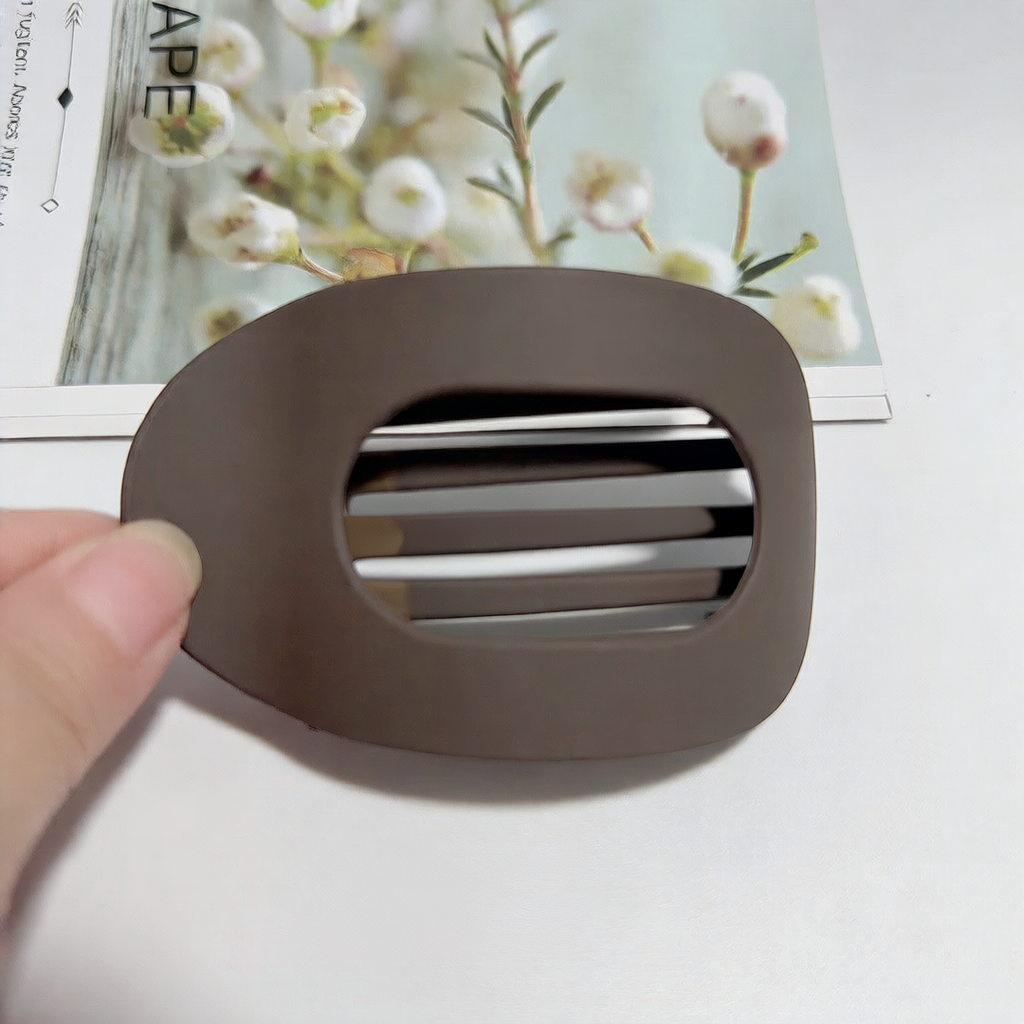 Flat and round hairpins
