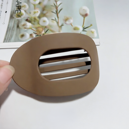 Flat and round hairpins