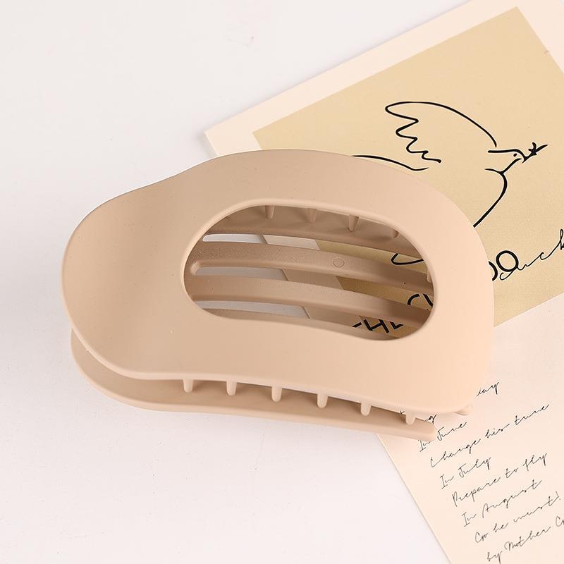 Flat and round hairpins