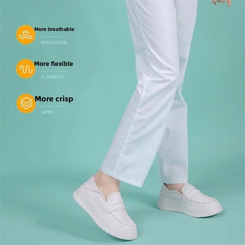 Flat-bottomed height-increasing single-piece white medical shoes