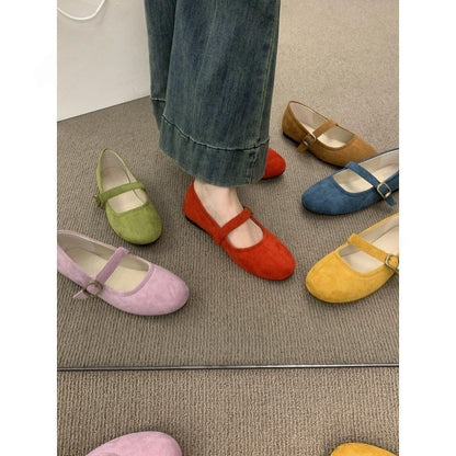 Flat moccasins