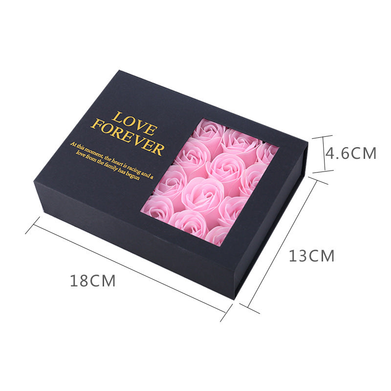 Flip-top necklace box