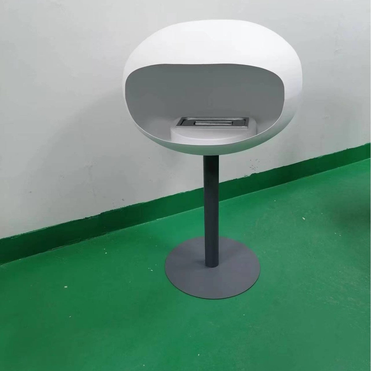 Floor-standing fireplace