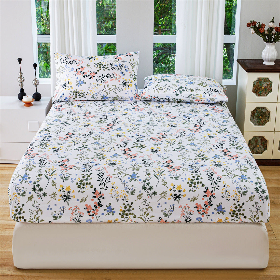 Floral mattress dust cover