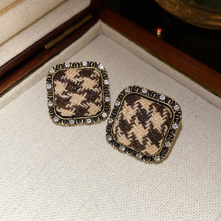 Floral Pearl Earrings Gold Plated