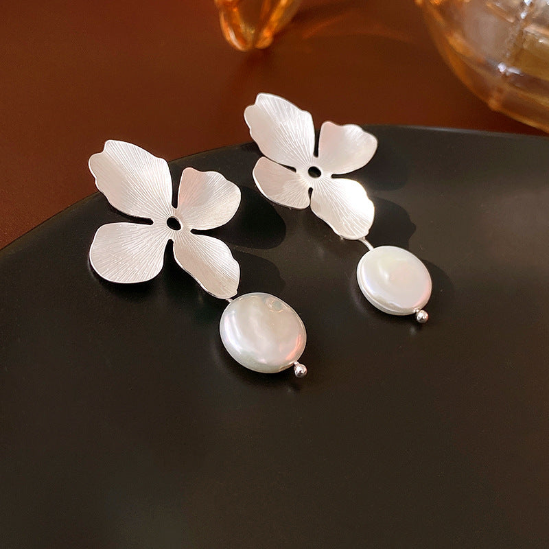 Floral Pearl Earrings Gold Plated