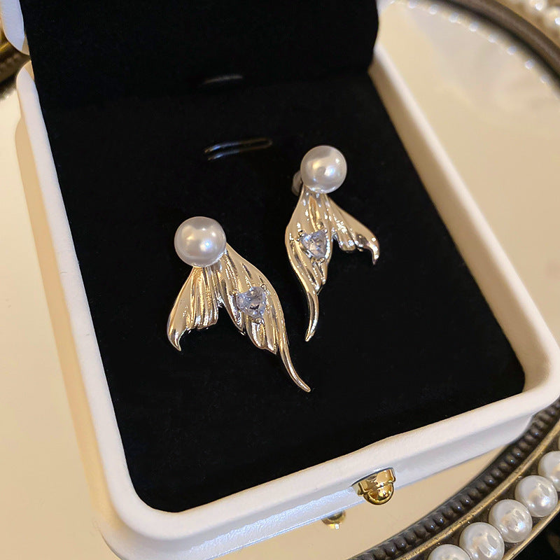 Floral Pearl Earrings Gold Plated