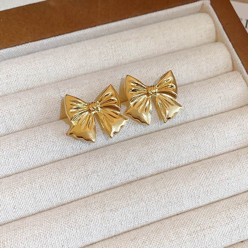 Floral Pearl Earrings Gold Plated