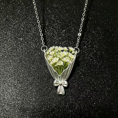 Floral Pendant Necklace