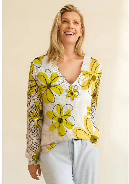 Floral V-neck long-sleeved top