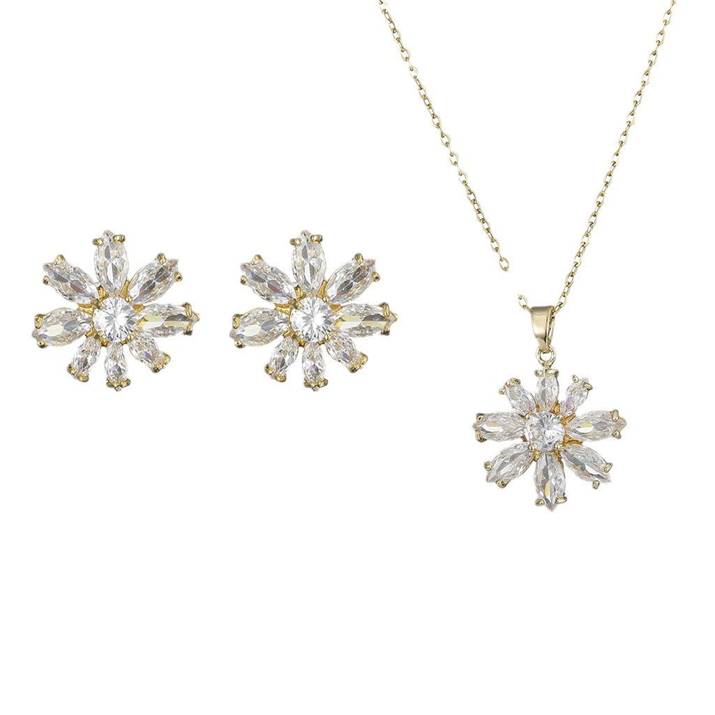 Floral Zircon Titanium Steel Necklace