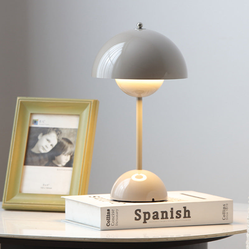 Flower Bud table lamp
