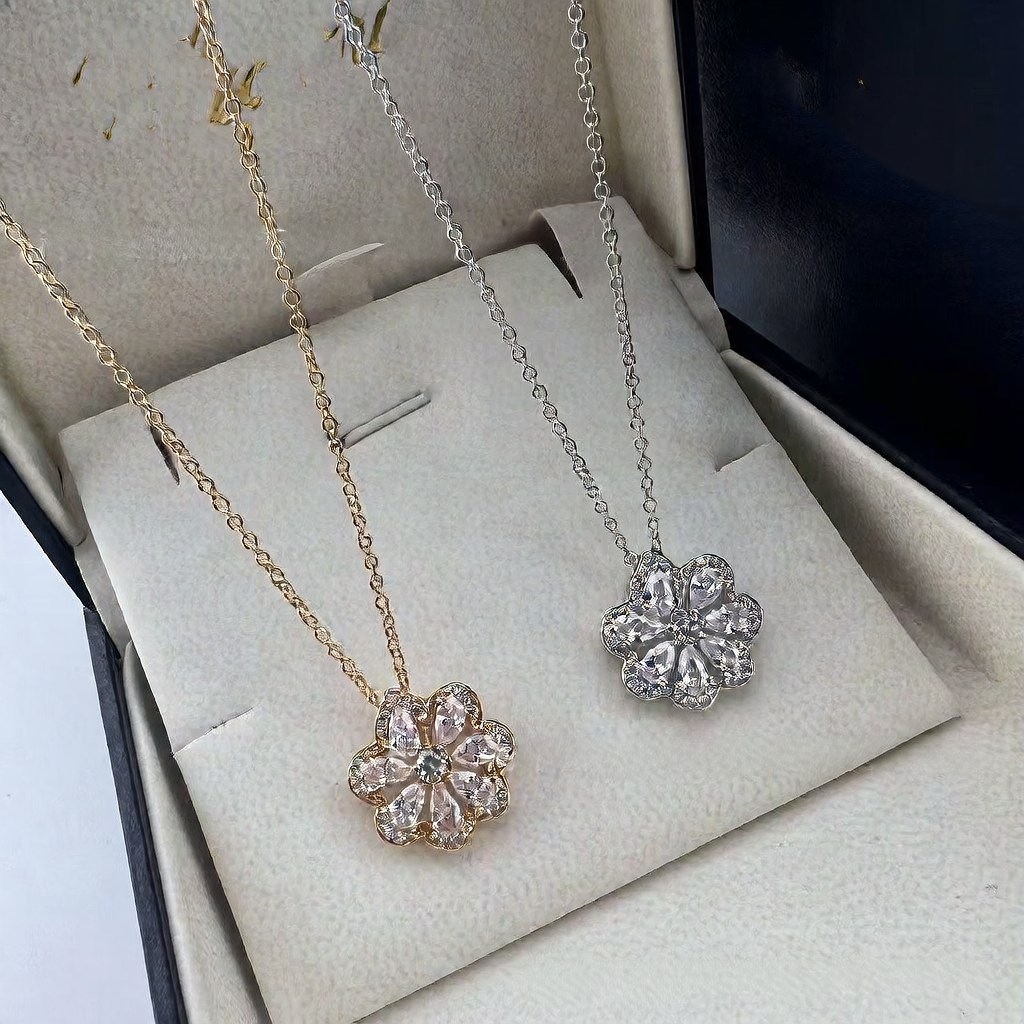 Flower necklace
