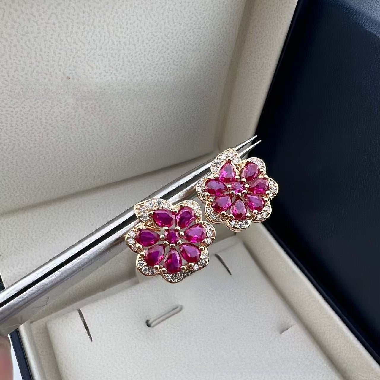 Flower necklace