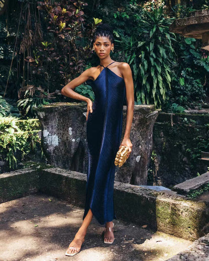 Fluffy hemmed V-neck dress