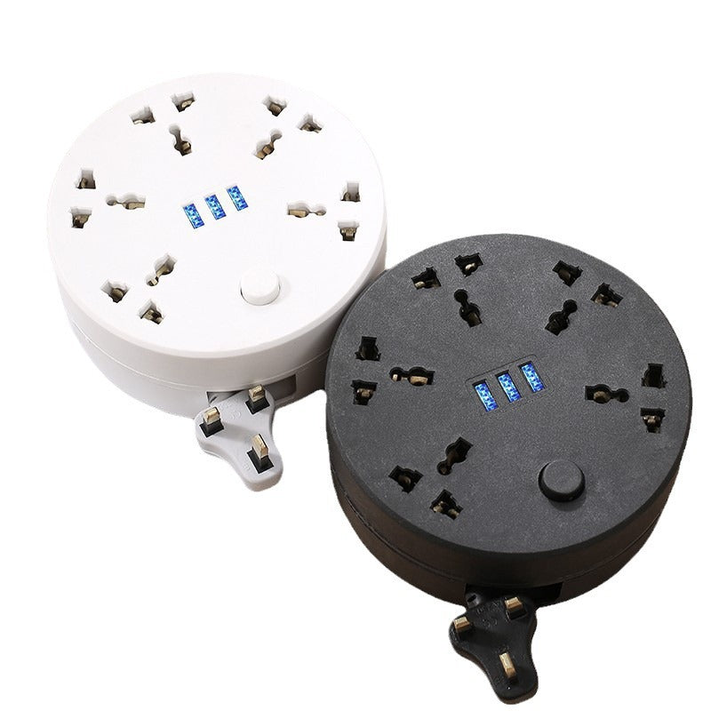 Foldable and extendable power strip for extension cords