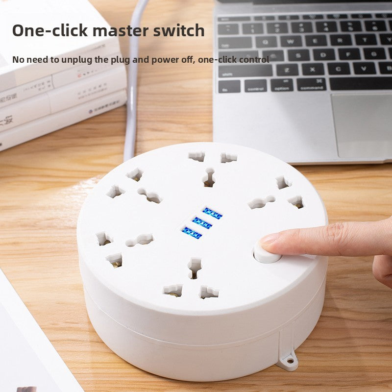 Foldable and extendable power strip for extension cords