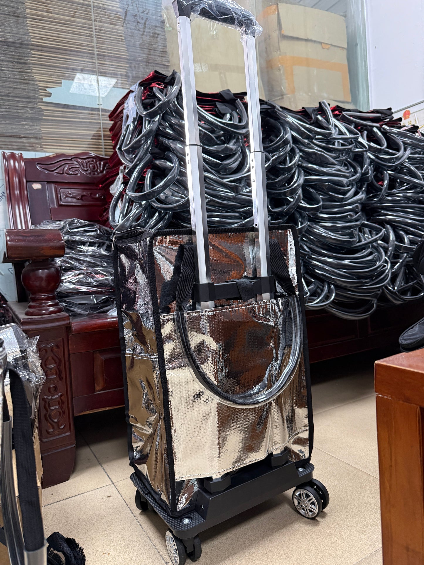 Foldable Trolley Bag with Wheels and Insulation