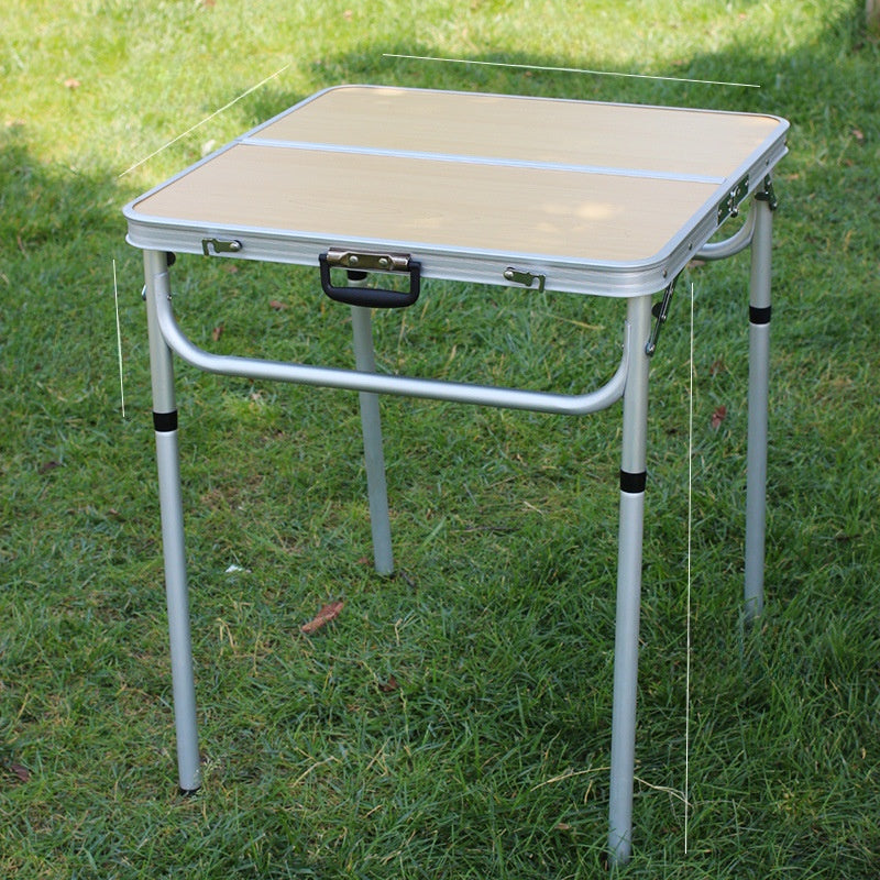 Folding table