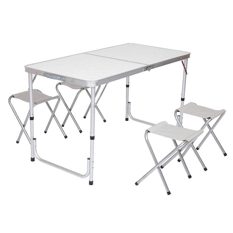 Folding table