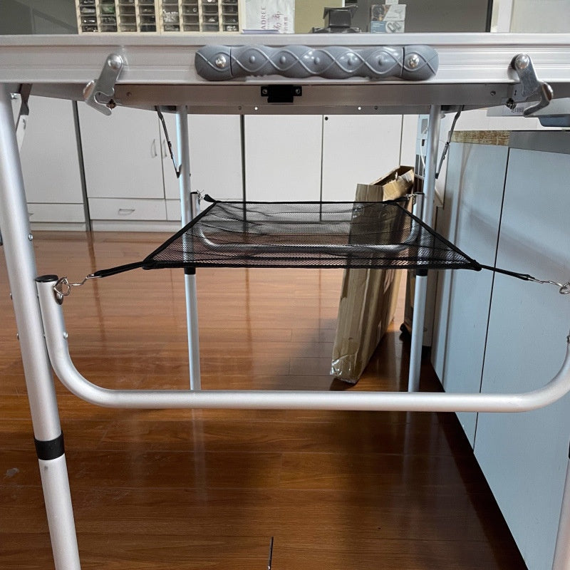 Folding table