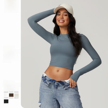 Form-fitting sports T-shirt