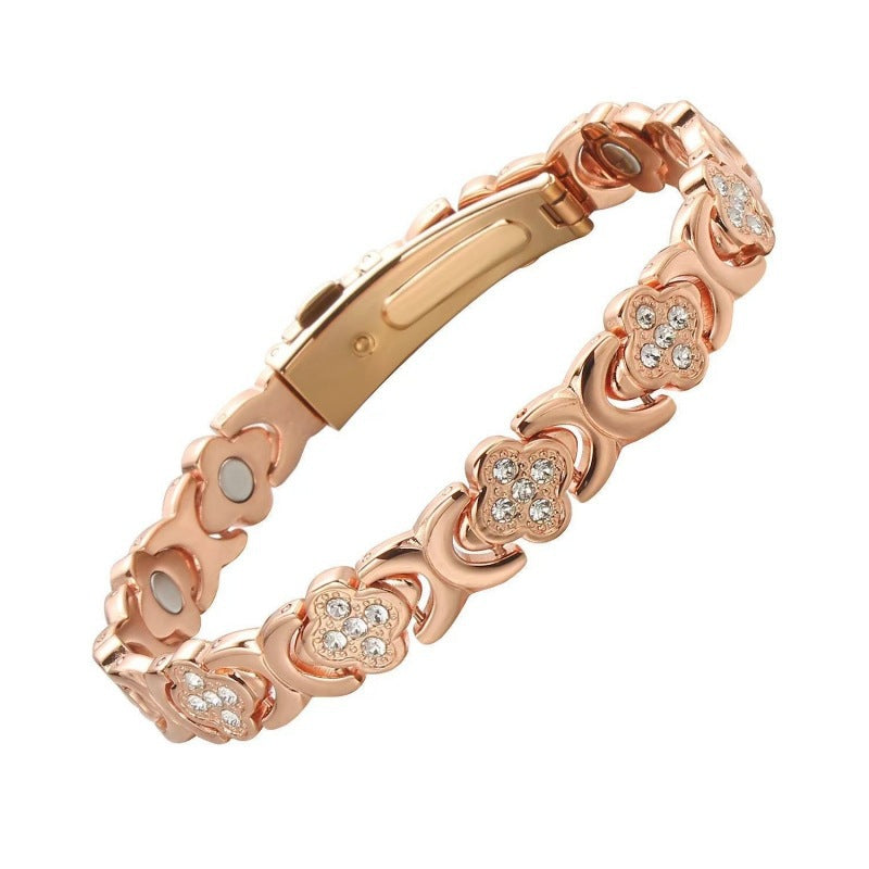 Four-leaf clover bracelet