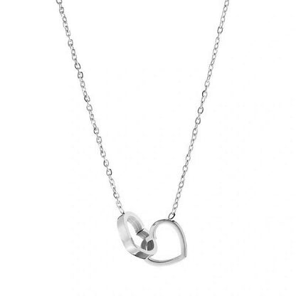 Four-leaf clover necklace with fashionable zircon heart pendant