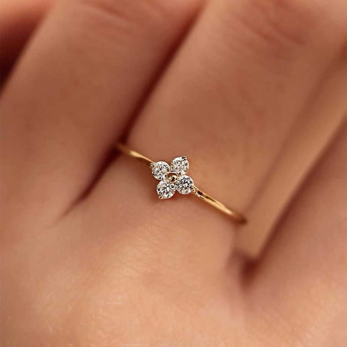 Four-Leaf Clover Zircon Geometric Ring