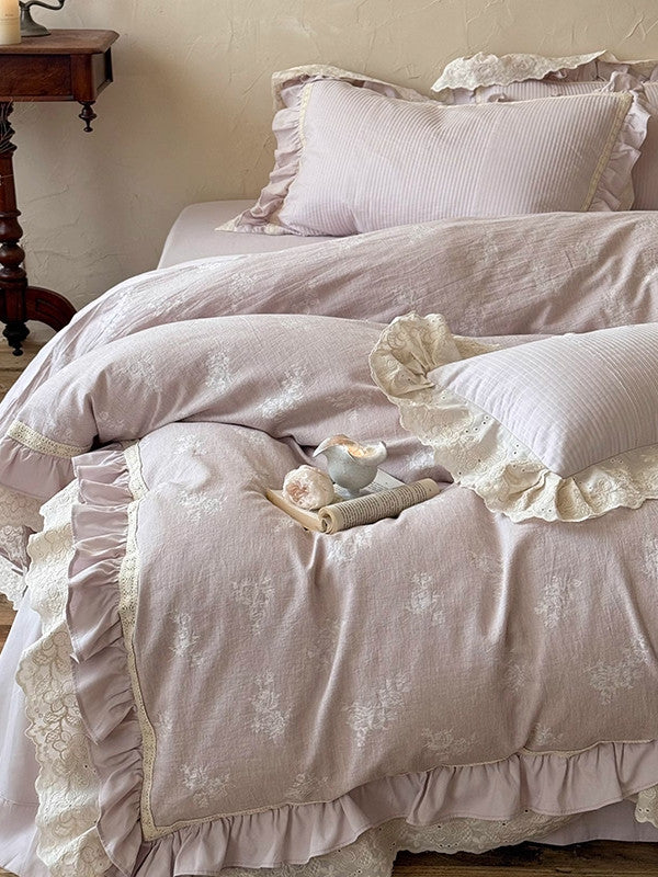 Four-piece bed set