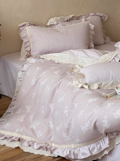 Four-piece bed set