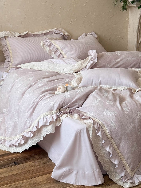 Four-piece bed set