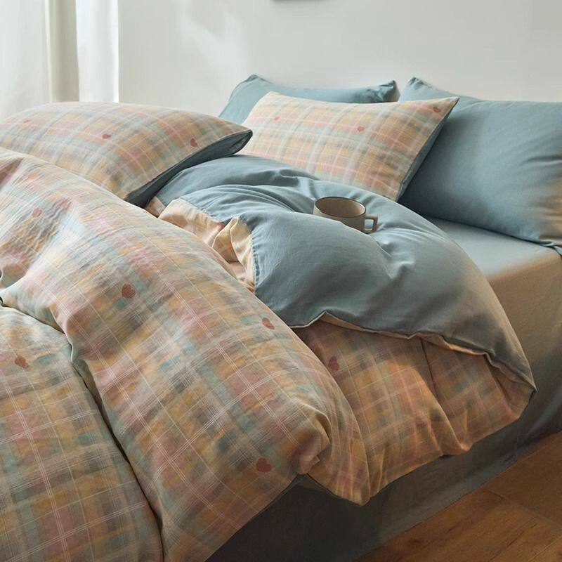 Four-piece bed set