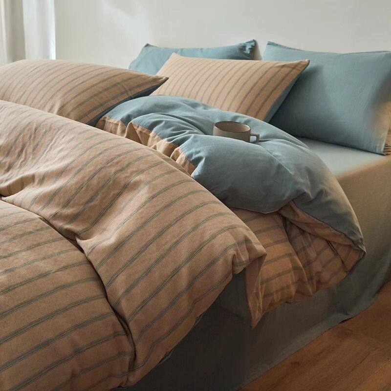 Four-piece bed set