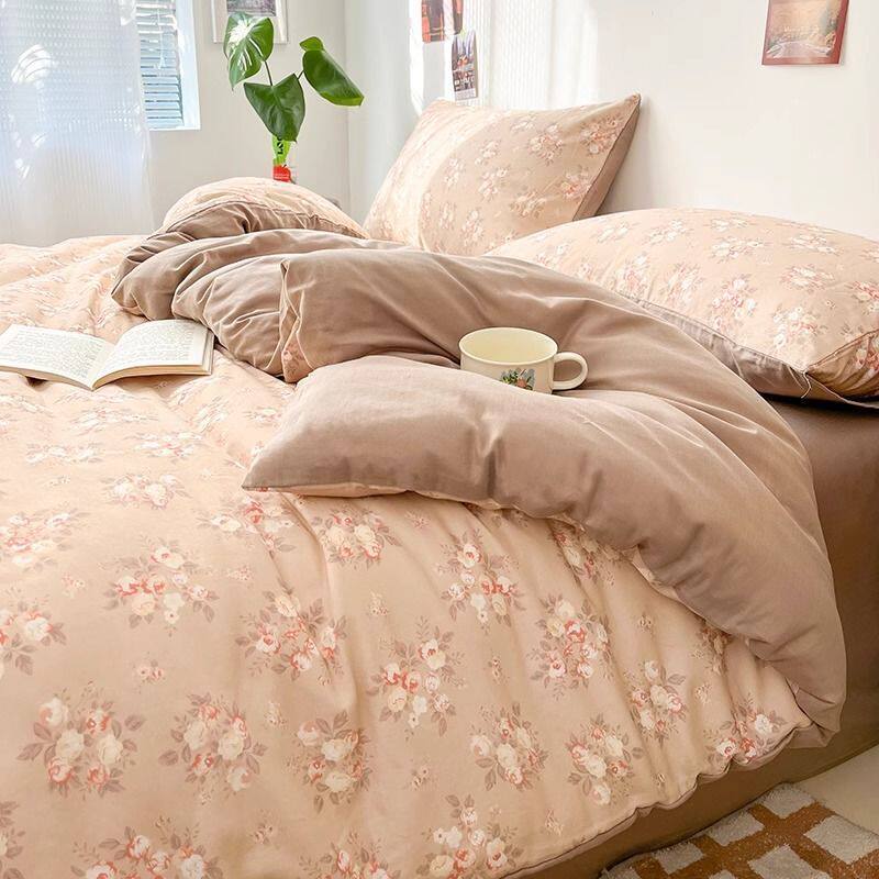 Four-piece bed set