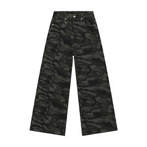 Four-season style casual jeans in a trendy western style