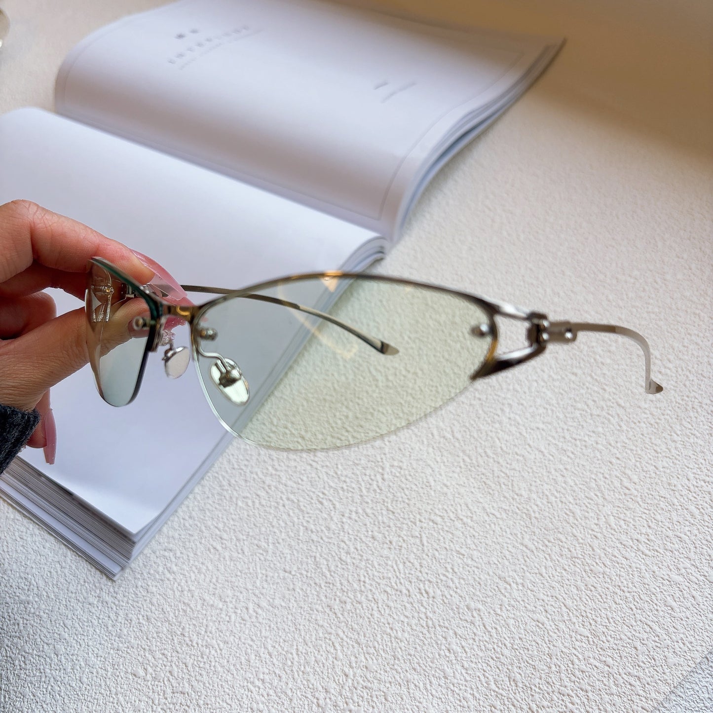 Frameless Tech Retro Sunglasses
