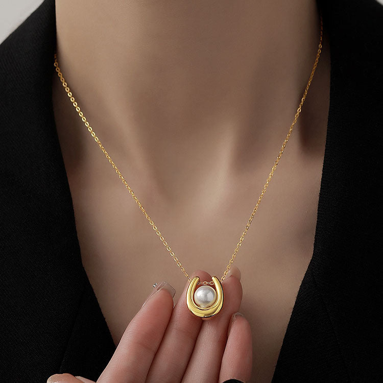French Retro Pearl Titanium Steel Necklace