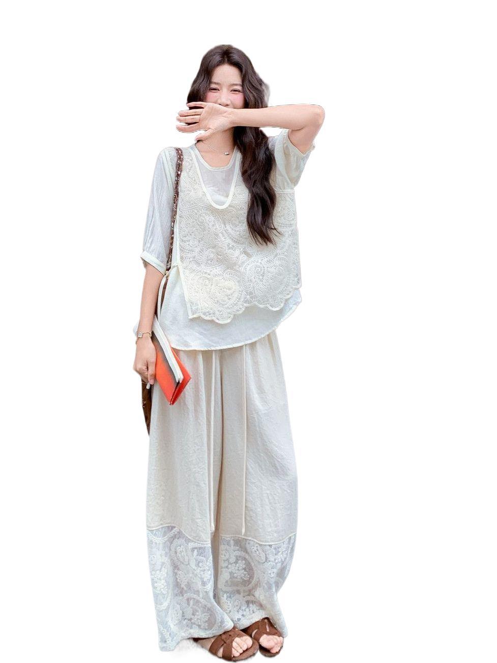 French-Style Lace Patchwork T-Shirt and Wide-LegPants