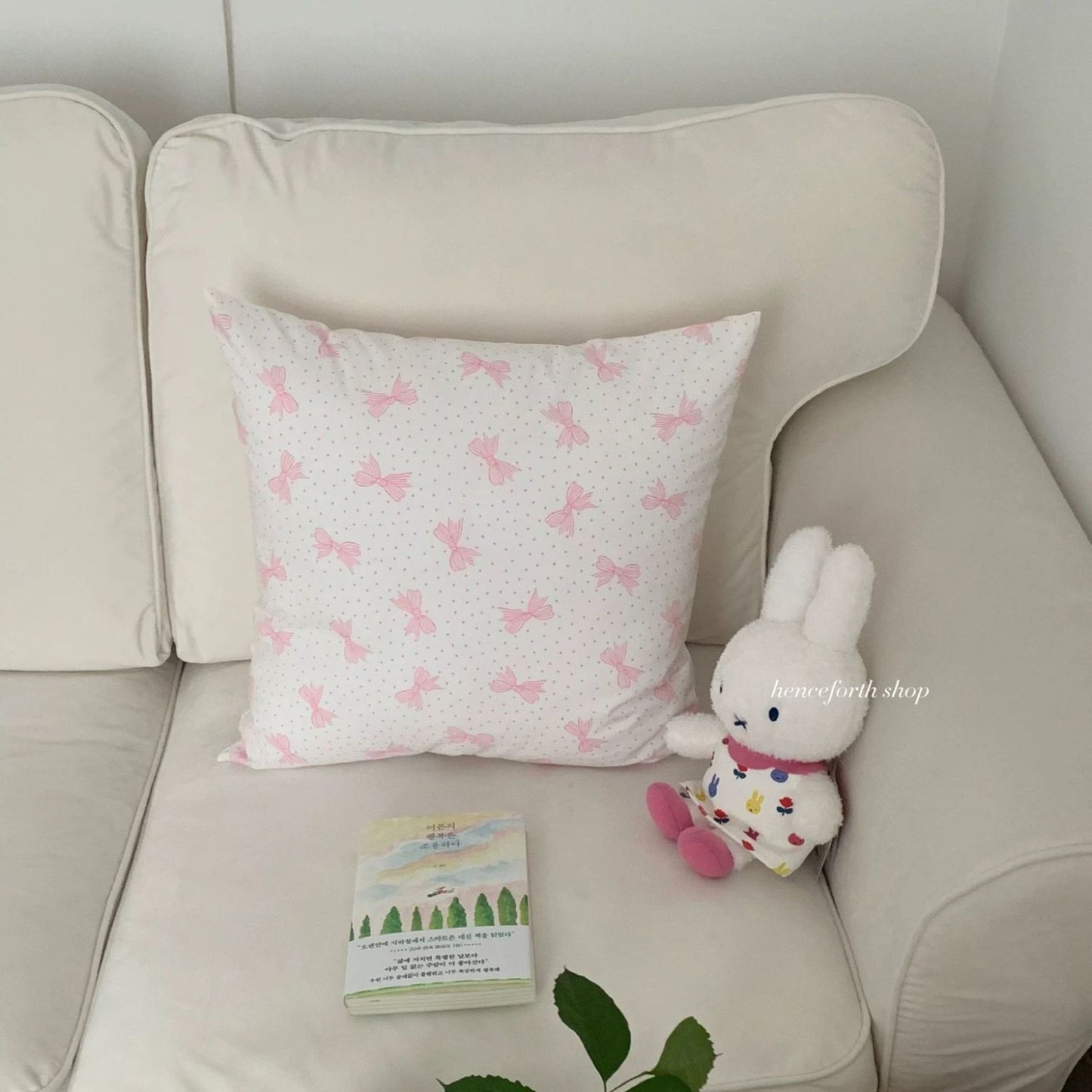 Fresh and Gentle Pillowcase