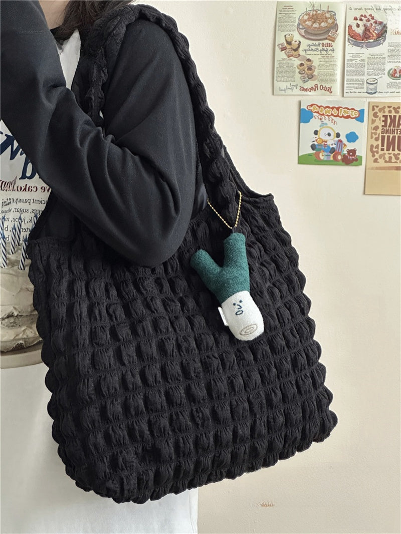 Fresh and Youthful Single-Shoulder Bag