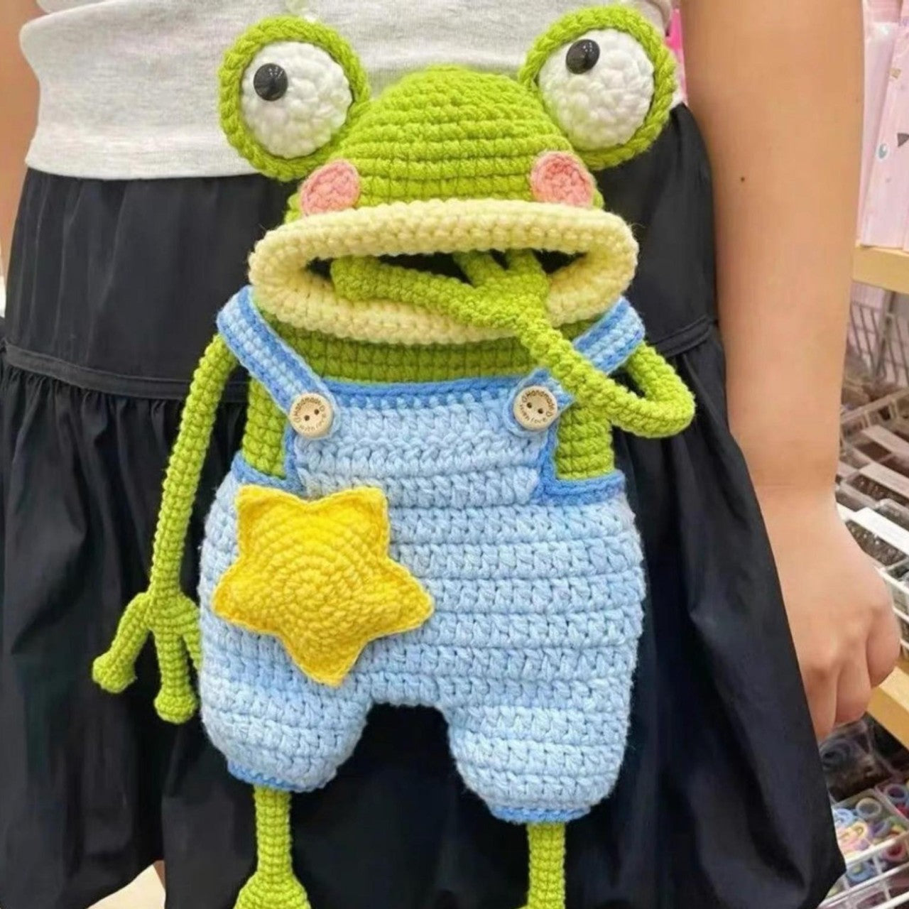 Frog knitting material kit