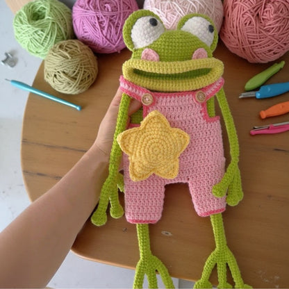 Frog knitting material kit
