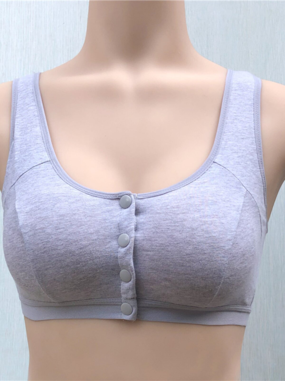 Front-closure thin lingerie