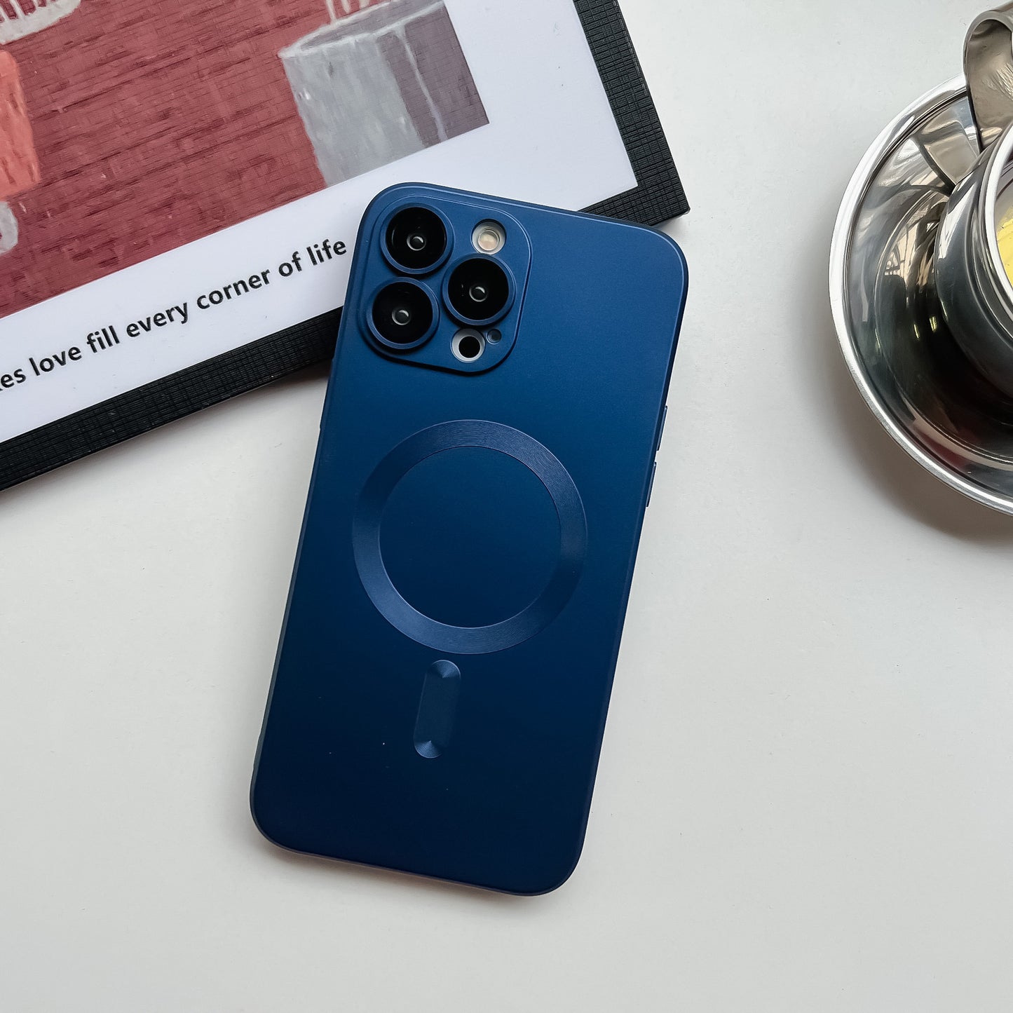 Frosted magnetic suction phone case