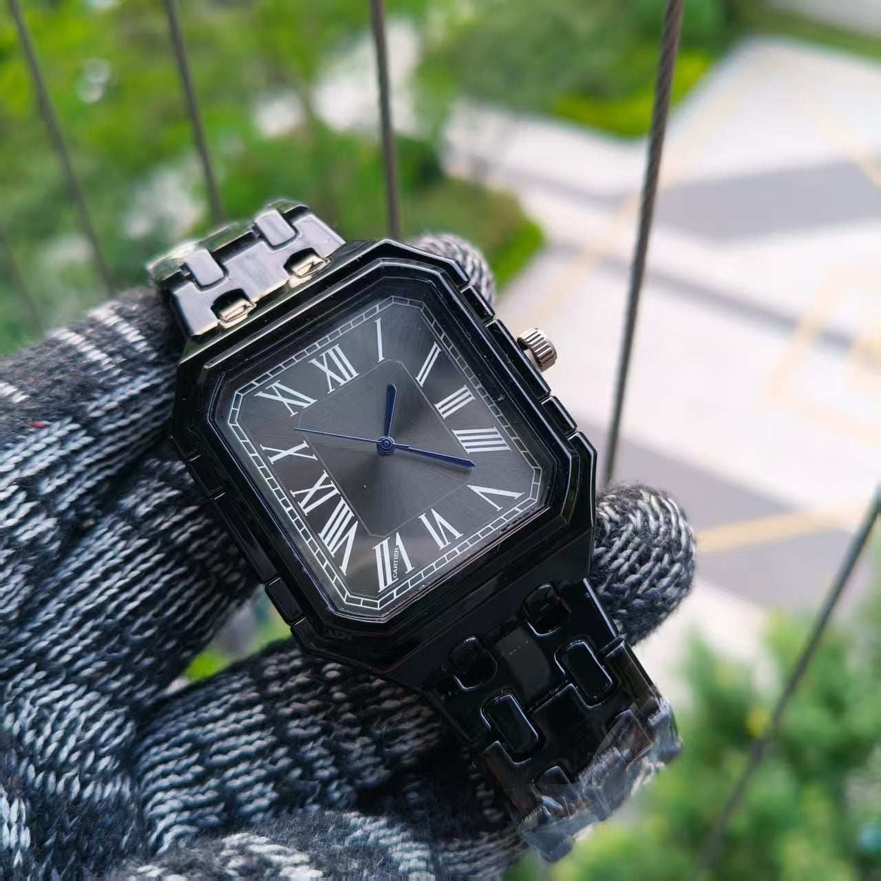 Fully automatic non-mechanical watch