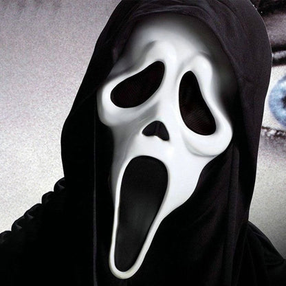 Funny, screaming, ghostface mask