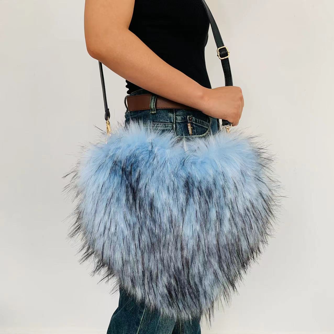 Fur love crossbody bag